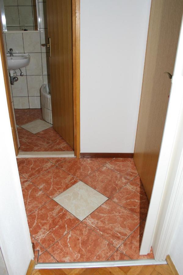 Apartments And Rooms By The Sea Zaostrog, Makarska - 2661 エクステリア 写真